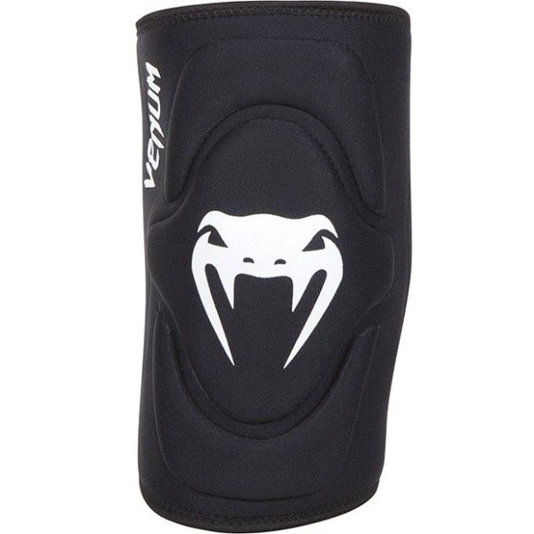 За коляно VENUM BLACK 4