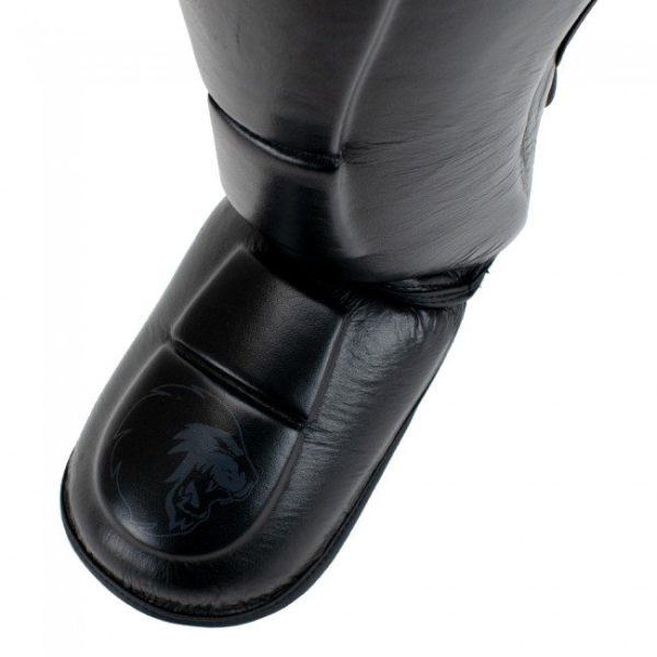 за Крака Super Pro Leather Shinguards Guardian Grey 3