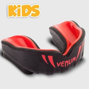 Протектор за уста VENUM CHALLENGER KIDS MOUTHGUARD Black Red