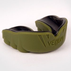 за Уста VENUM PREDATOR MOUTHGUARD KHAKI BLACK